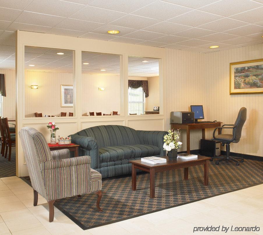 Baymont By Wyndham North Dartmouth Fall River Interior photo